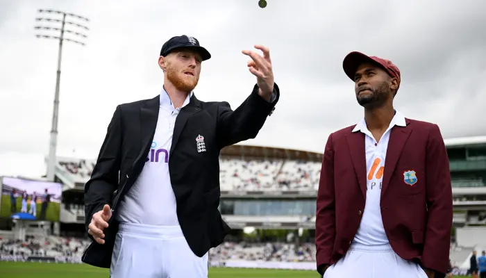 Cricket Toss Scene